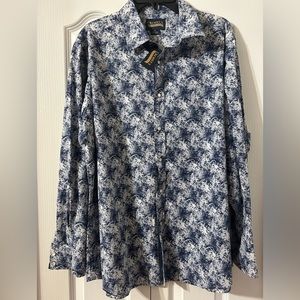 NEW with TAGS!!!! Men’s XL CREMIEUX Premium Denim Shirt.